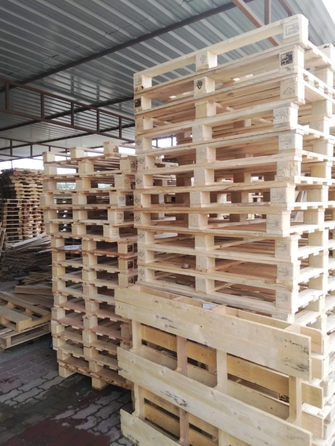 4 Way Pallets